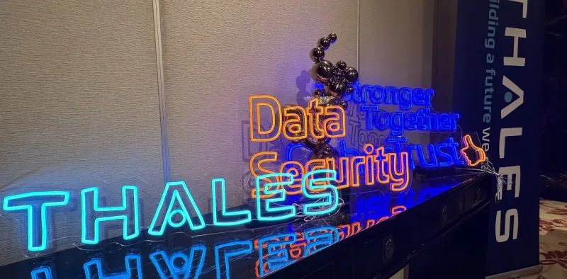 Corporate Events，Both Design